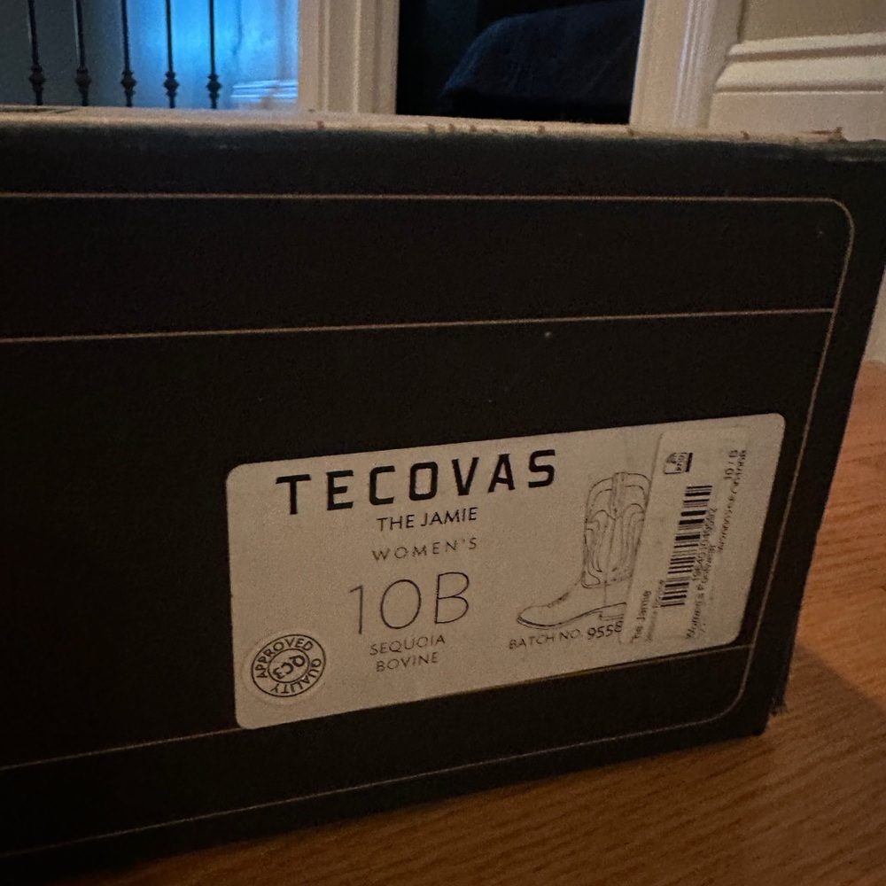 Tecovas Rich Brown Western Boots - Picture 2 of 6